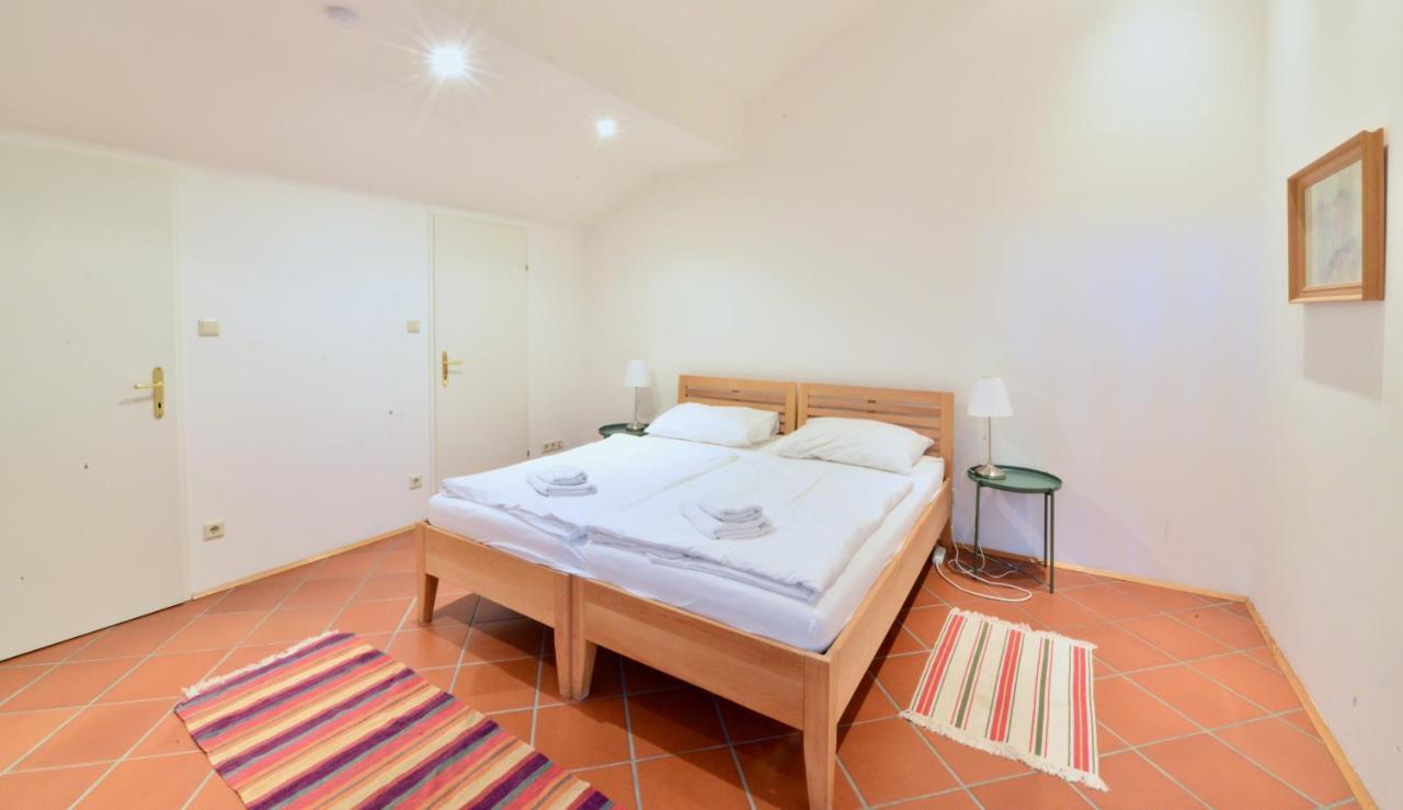 Spacious Flat With Panoramic View Bécs Kültér fotó